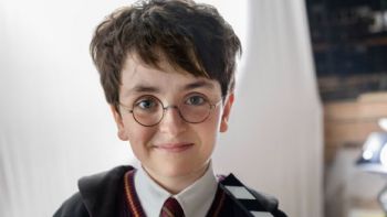 Revelan la primera imagen de Dominic McLaughlin como Harry Potter