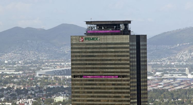 Pemex pide relistar bonos por un monto de casi 3.8 mil millones de dólares