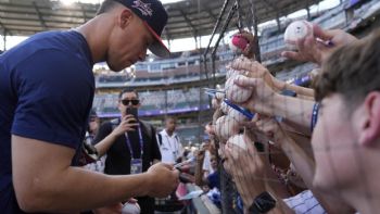 La MLB podría permitir que jugadores de Grandes Ligas participen en los Juegos Olímpicos 2028