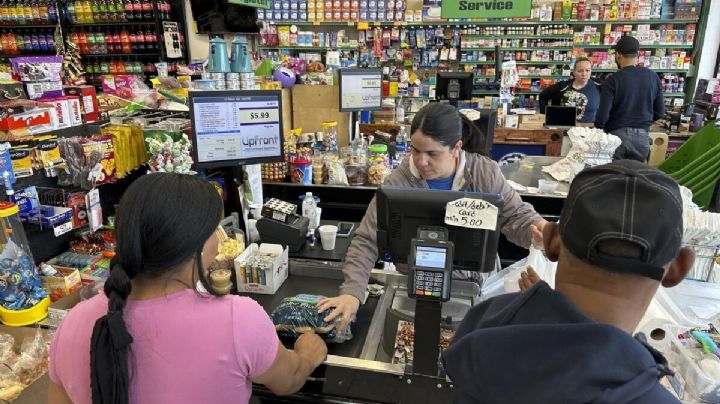Aranceles de Trump suben la inflación en EU al 2.7%