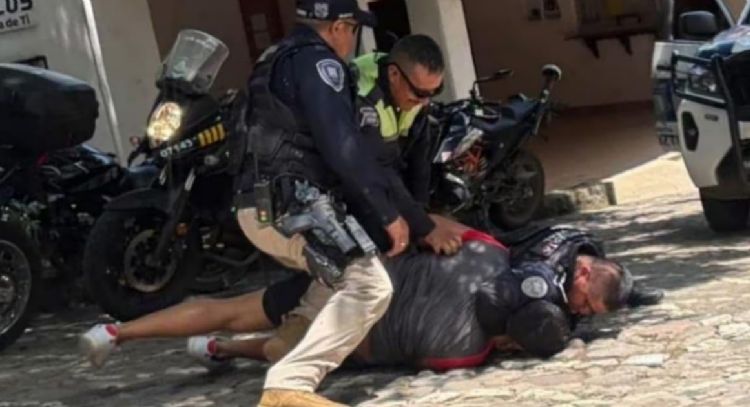 Turistas denuncian que fueron golpeados y retenidos por policías en Tepoztlán (Video)