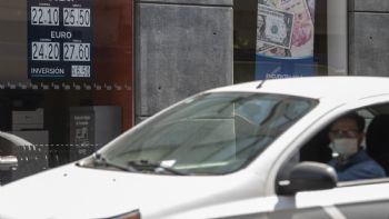 Peso gana terreno por cambios de Trump en la Reserva Federal