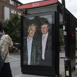 Juez desestima demanda de Trump contra Wall Street Journal por artículo sobre vínculos con Epstein