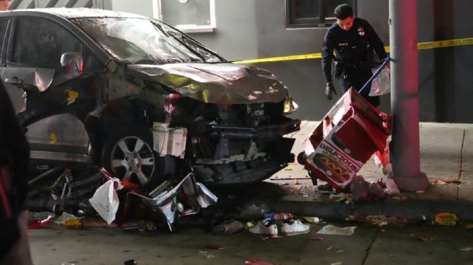 Vehículo embiste a multitud en Los Ángeles; hay 30 personas heridas (Video)
