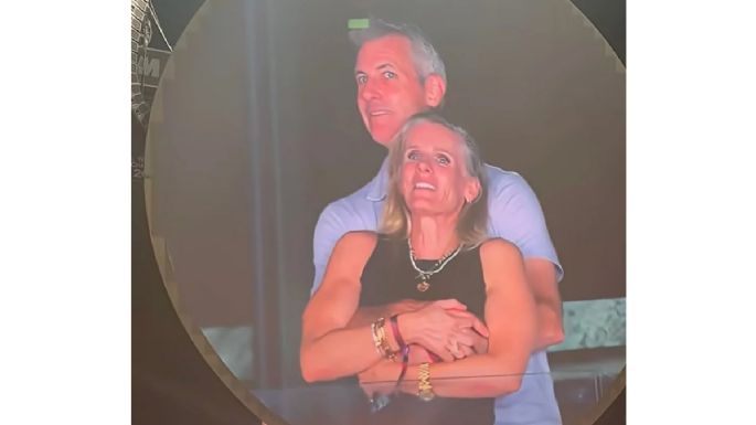Renuncia el CEO de Astronomer tras video viral donde es exhibido en un concierto de Coldplay