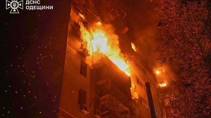 Rusia ataca Ucrania con más de 300 drones, causando una muerte en Odesa
