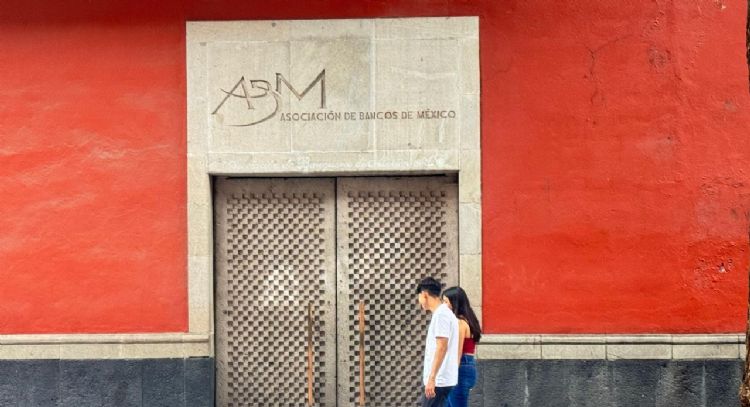 Banca mexicana acudirá a EU; busca dar carpetazo al caso de narcolavado contra CIBanco e Intercam
