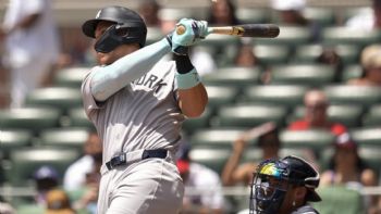 Aaron Judge iguala a A-Rod con su jonrón 351 para los Yankees en victoria de 4-2 sobre los Bravos