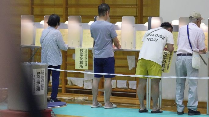 Japón oficialismo se encamina a perder mayoría en la Cámara Alta; Ishiba afirma que seguirá como PM