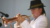 Foto ilustrativa de la nota titulada: La leyenda del jazz Chuck Mangione, conocido por “Feels So Good”, muere a los 84 años