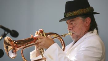 La leyenda del jazz Chuck Mangione, conocido por “Feels So Good”, muere a los 84 años