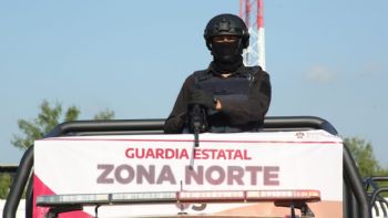 Entrega gobernador de Tamaulipas nuevos vehículos para seguridad pública