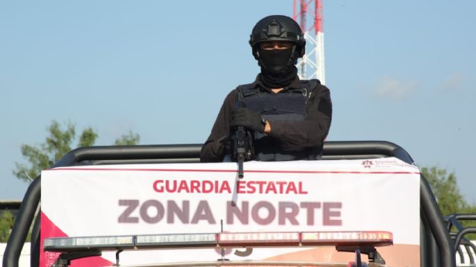 Entrega gobernador de Tamaulipas nuevos vehículos para seguridad pública