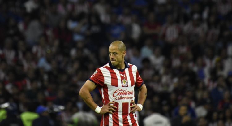 “Chicharito” rompe silencio tras polémica y multas por comentarios machistas