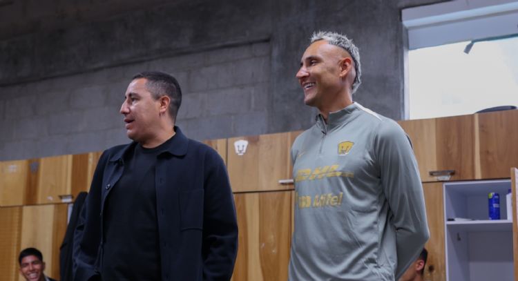 Keylor Navas es presentado de manera oficial como portero de Pumas (Videos)