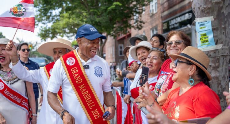 La administración Trump demanda al alcalde de Nueva York por sus políticas migratorias