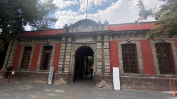 Biblioteca de México: Goteras este año, 80 aniversario para el otro