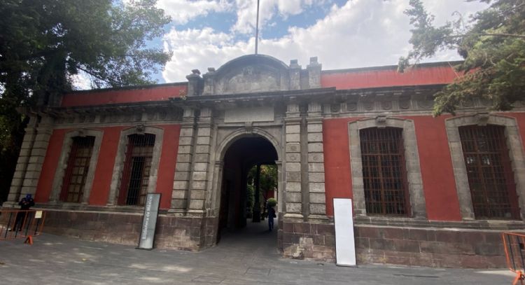 Biblioteca de México: Goteras este año, 80 aniversario para el otro