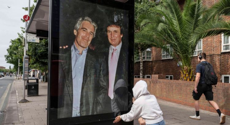 Justicia asegura que la censura de fotos en archivos de Epstein “no tiene nada que ver con Trump”