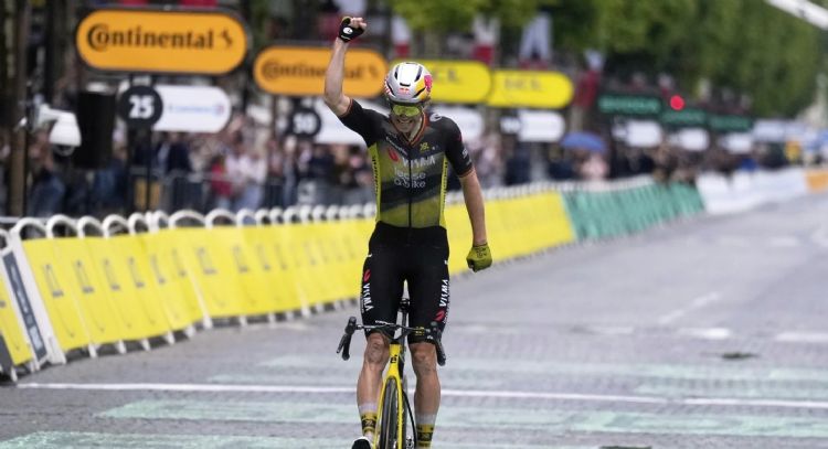 El ciclista esloveno Tadej Pogacar gana el Tour de Francia por cuarta vez