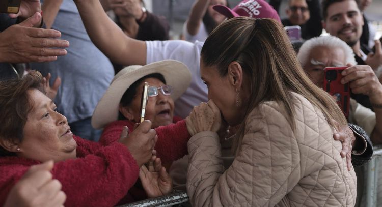 “Los gobernantes debemos vivir en la justa medianía”, dice Sheinbaum tras polémicas de morenistas