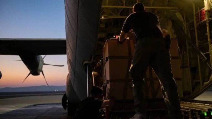 MSF ve el lanzamiento aéreo de ayuda humanitaria como una "iniciativa inútil" y cargada de "cinismo"