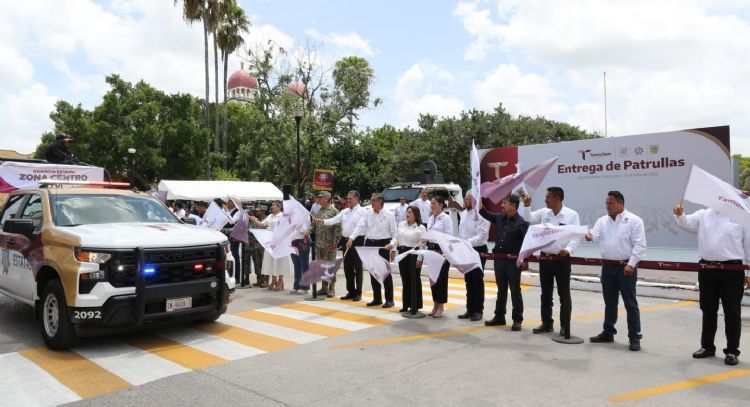 Refuerza Américo seguridad en San Fernando y la región con entrega de nuevas patrullas