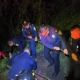 Rescatan a cuatro jóvenes que cayeron en barranco del Bosque de Chapultepec