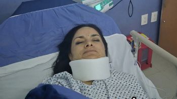 #LadySears lanza escultura contra una mujer en la cabeza y la manda al hospital