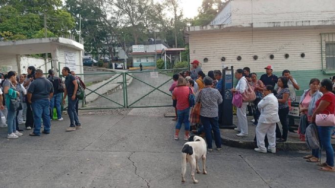Hombre dispara contra taxista hospitalizado y su padre en IMSS-Bienestar de Tuxpan