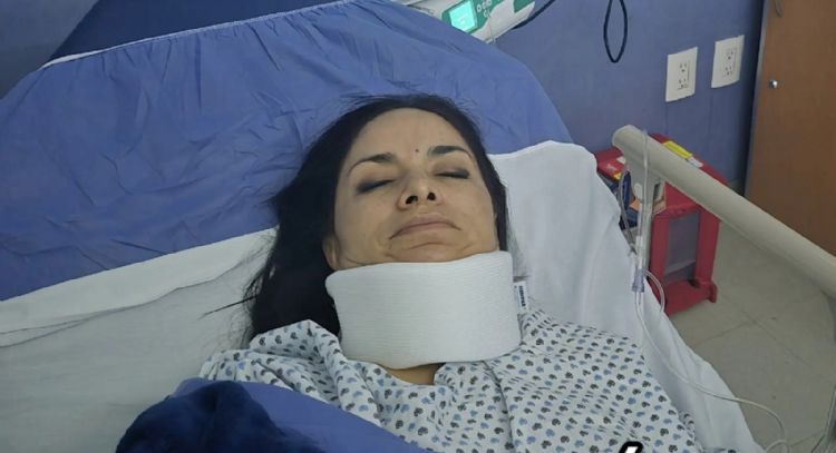 #LadySears lanza escultura contra una mujer en la cabeza y la manda al hospital