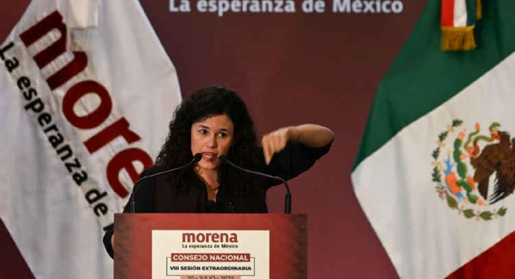 "No somos iguales": Luisa Alcalde defiende a morenistas viajeros; dice que no usan recursos públicos