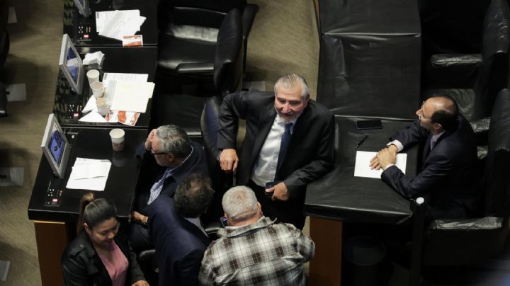 Mier da espaldarazo a Adán Augusto para que siga como coordinador de Morena en el Senado