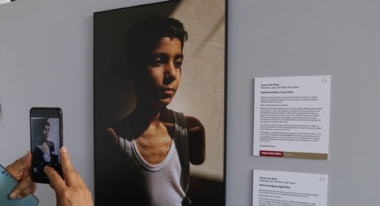 El Franz Mayer inaugura la expo World Press Photo 2025; debaten sobre el uso de la IA