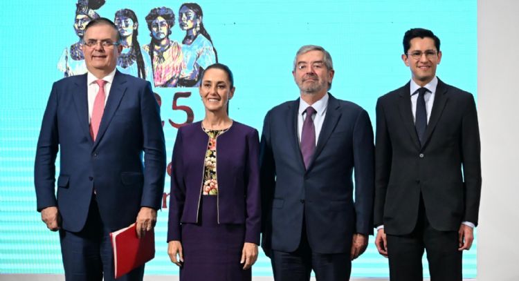 "Cabeza fría, temple y defensa con firmeza" ha funcionado frente a aranceles de Trump: Sheinbaum