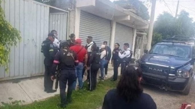 Hombre asesina a su hija de 2 años con un machete; la enterró debajo de un sillón