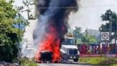 Foto ilustrativa de la nota titulada: Atacan e incendian camiones de minera en carretera federal Iguala-Teloloapan