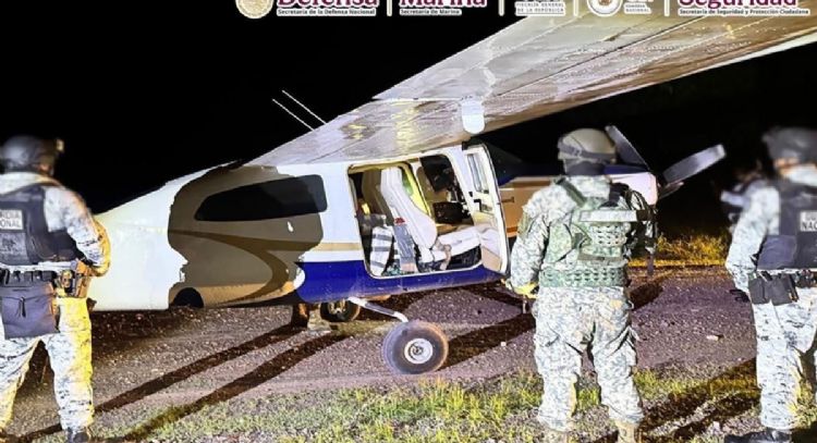 Interceptan aeronave con 427 kilos de cocaína en Tecomán, Colima