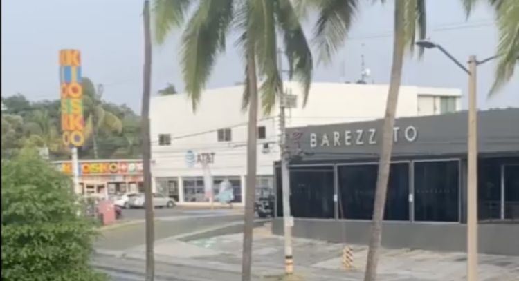 Balacera afuera del club nocturno Barezzito en Colima; seis heridos