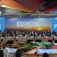 Bloque BRICS condena alza de aranceles en cumbre ensombrecida por tensiones en Oriente Medio