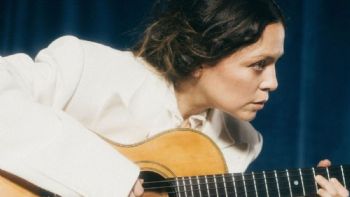 Natalia Lafourcade: así dio a conocer que está embarazada