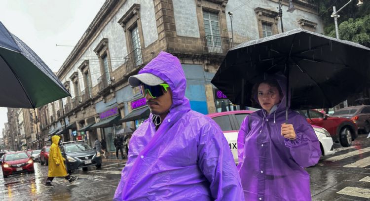 Ondas tropicales 9 y 10 seguirán provocando lluvias fuertes el martes: atención en 25 entidades