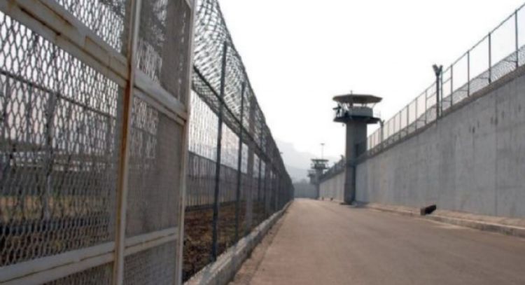 Droga, televisores y microondas entre lo decomisado en penal de Santa Martha Acatitla
