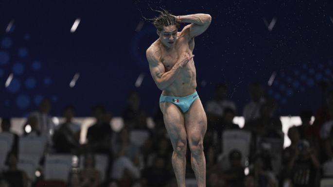 Osmar Olvera derrotó a los chinos; primer oro para México en una prueba olímpica varonil de clavados