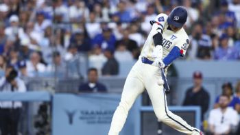 Ohtani conecta su jonrón 40 de la temporada en el juego de los Dodgers ante los Blue Jays