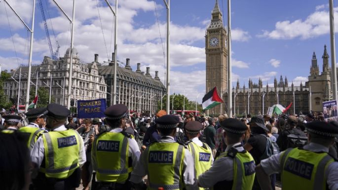 Policía de Londres arresta a 365 personas mientras manifestantes propalestinos desafían nueva ley