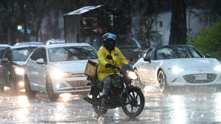 Lluvia del domingo, la más intensa desde 1952 en el Zócalo; hubo 141 encharcamientos
