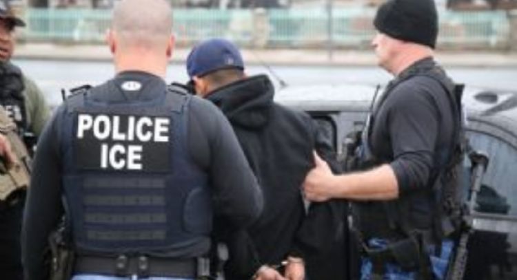 Gobierno de Trump presume que ha recibido más de 100 mil solicitudes para ser agentes migratorios