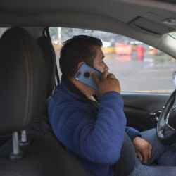 Las llamadas pueden espiarse de forma remota con las vibraciones que emite el teléfono móvil