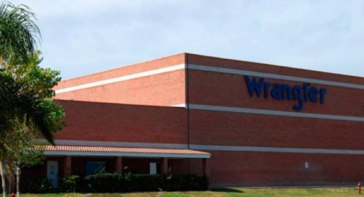 Wrangler cierra fábricas en Coahuila; anuncia despido de 2 mil trabajadores